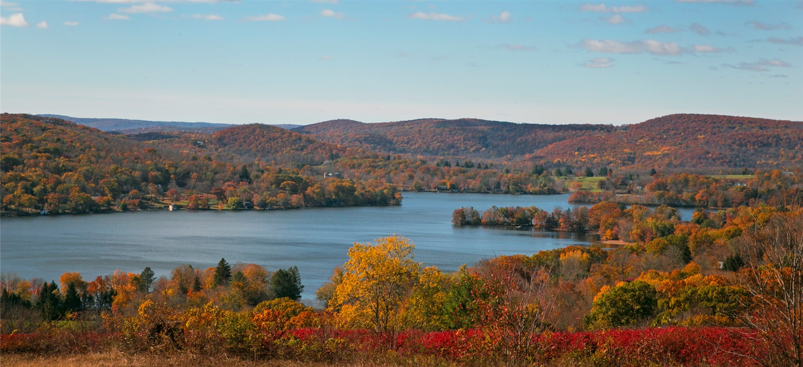 Beautiful Lake Waramaug